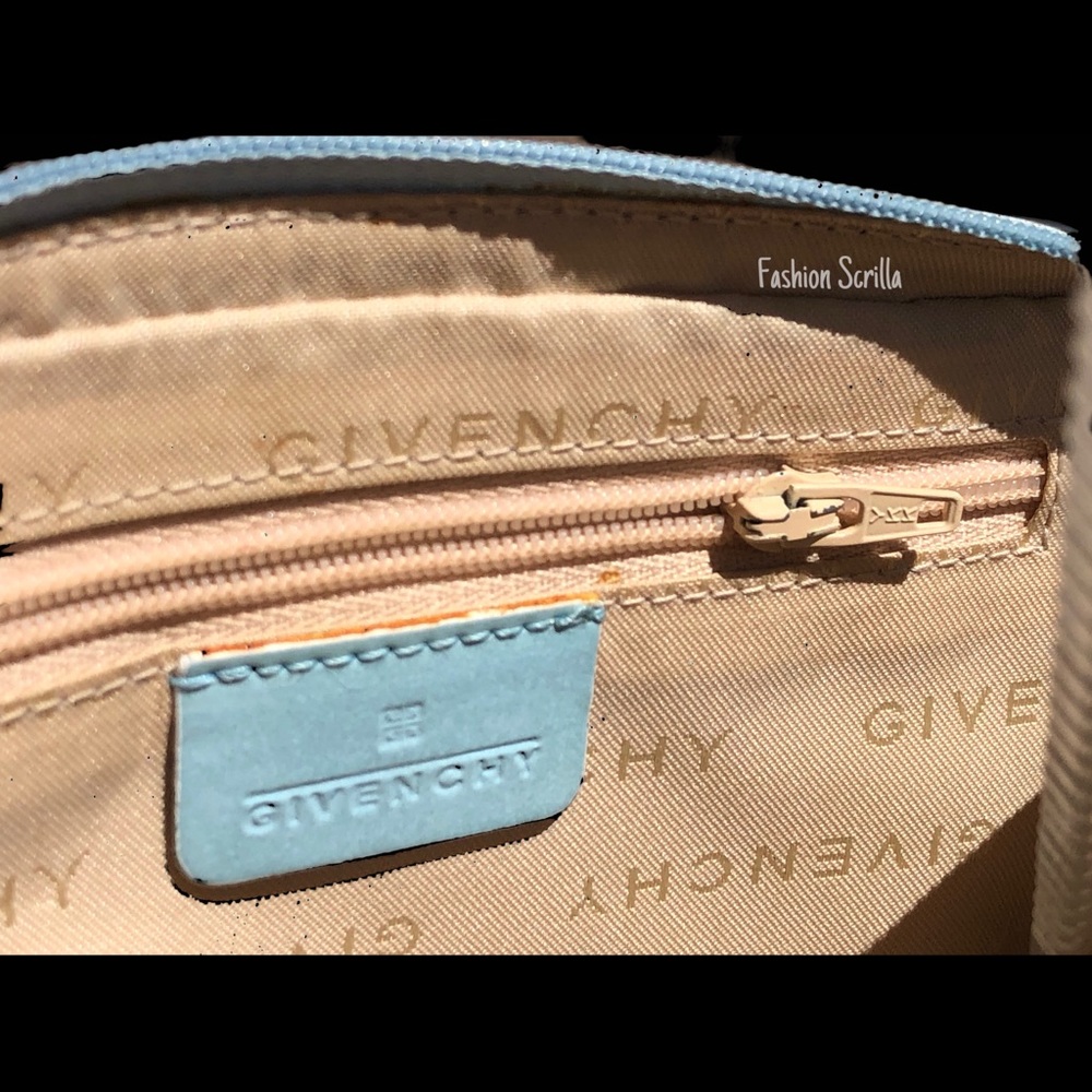Givenchy Vintage Y2K Baby Blue and Gold Logo Leather Leather Mini handbag - Picture 6 of 8
